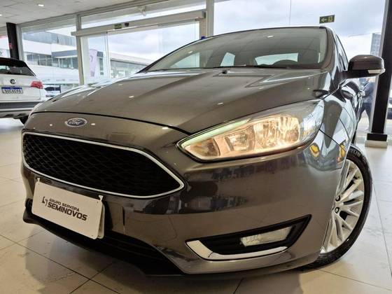 FORD FOCUS 2.0 SE PLUS FASTBACK 16V FLEX 4P POWERSHIFT